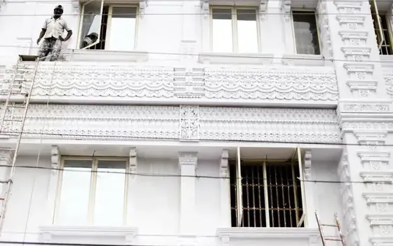 Pintura mineral al silicato sobre fachada de mortero